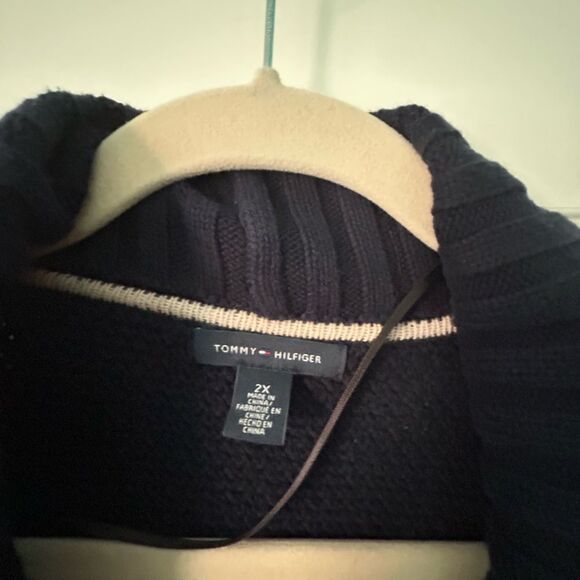 Tommy Hilfiger Navy One Button Short Sleeve Cardigan Sweater Womens Size 2X - Picture 2 of 4